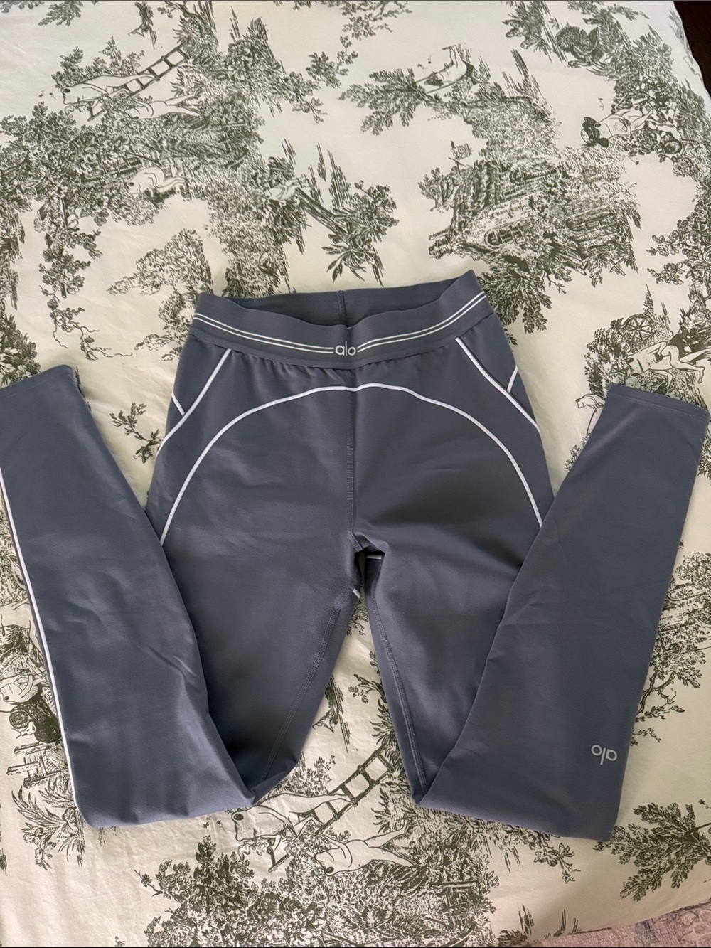 alo High Waist Airbrush Heart Throb Legging Steel Grey